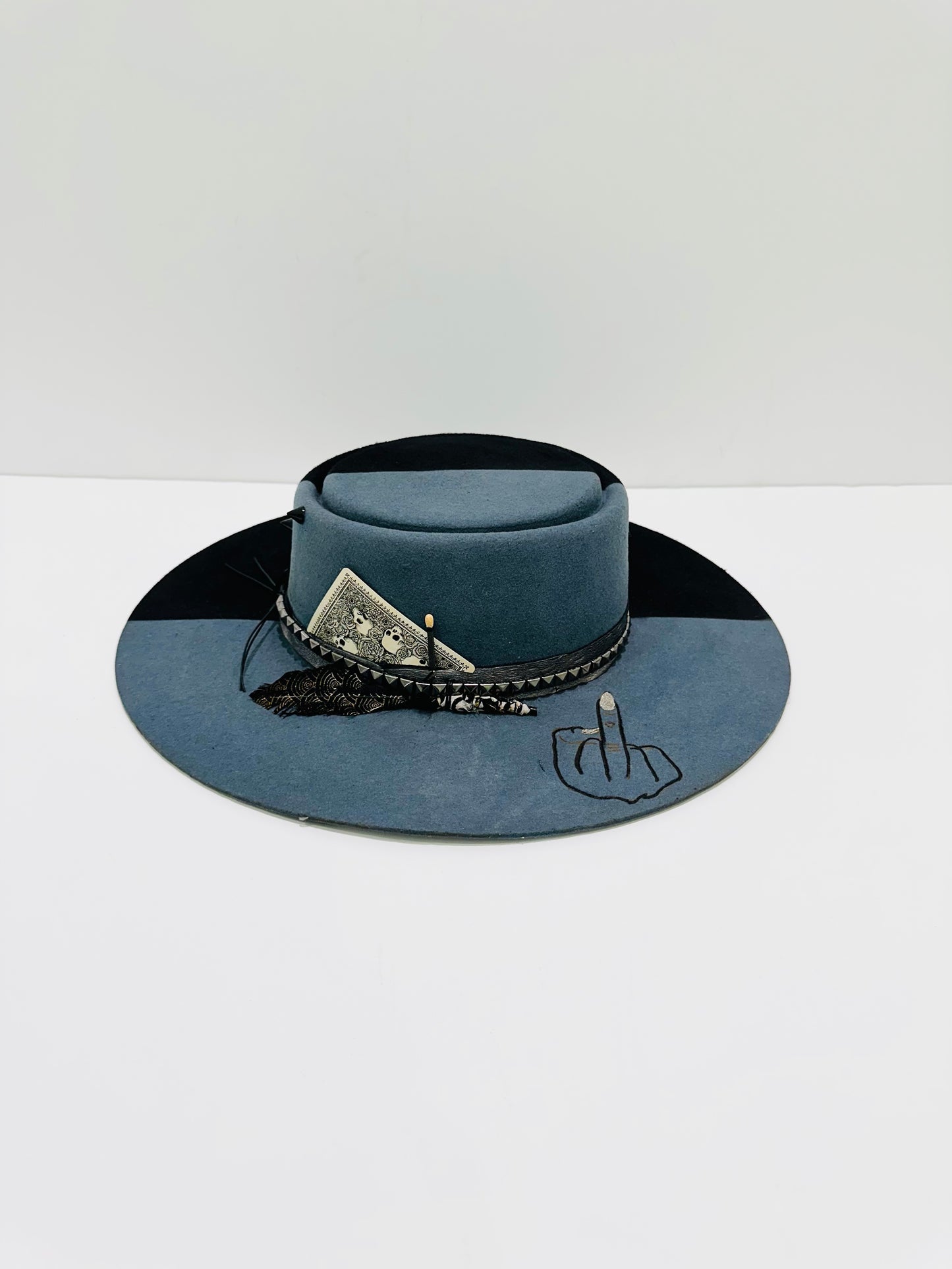 2 Tone Finger Hat
