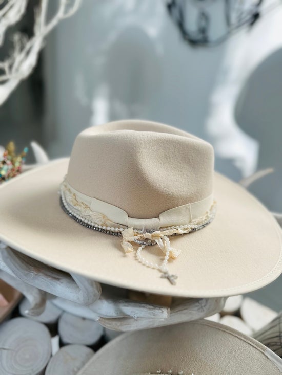 Chic Bridal Hat